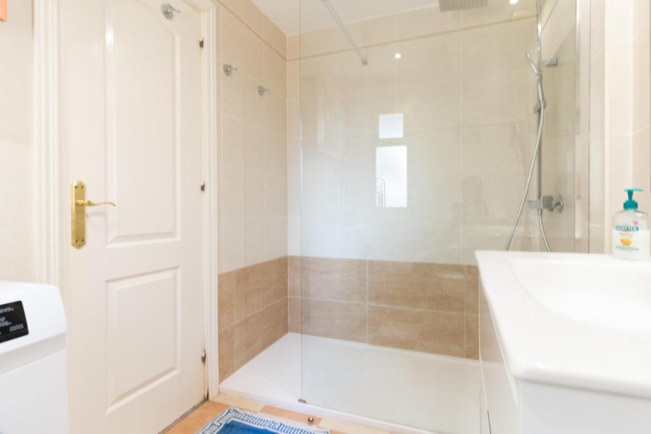 Romana Playa Studio With Sea View Appartement Marbella Buitenkant foto